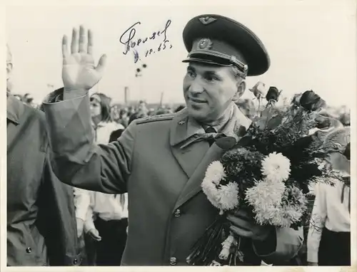 Foto Spremberg Hans-Joachim, Kosmonaut Pawel Iwanowitsch Beljajew, Autogramm, Leipzig 1965