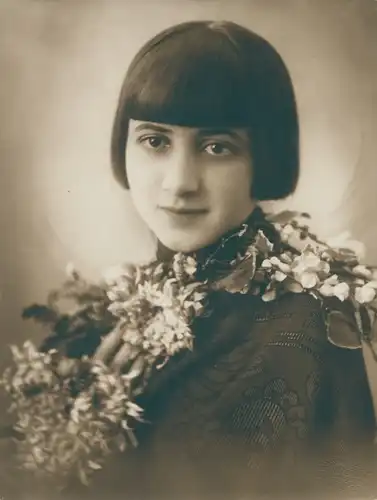 Foto Frauenportrait, Art Deco, Atelier, 1928