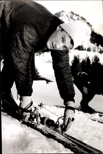 Foto Wintersport, Skisportler vor dem Start, Portrait