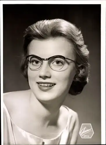 Foto Frau mit Brille, Portrait, Glamor Optik Reklame
