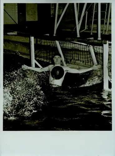 Foto Wasserball, Gesamtberliner Blitzturnier 1955, Stadtbad Lichtenberg, Torhüter