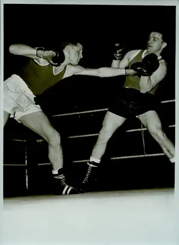 Foto Boxen, Halbmittelgewicht, Geserick Empor Nord, Rienhardt Neckarsulm, 1955