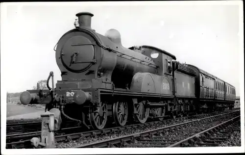Foto Britische Eisenbahn, NER R Class No. 2015, LNER D 20, Dampflok, 4-4-0