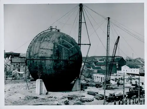 Foto Köln, Gastank im Bau, Baustelle