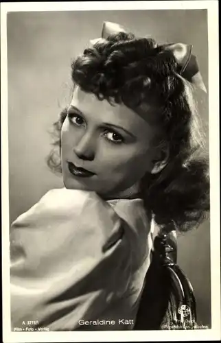 Ak Schauspielerin Geraldine Katt, Portrait