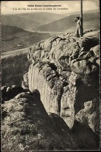 Ak Grundhof Luxemburg, Vue de l'Ile du diable sur la vallee du Grundhof