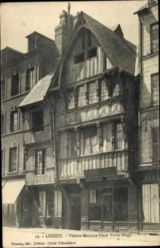 Ak Lisieux Calvados, Vieilles Maisons Place Victor Hugo