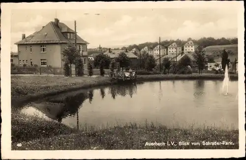 Ak Auerbach im Vogtland, Blick vom Schrader-Park, Fontäne