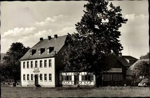 Ak Rohrbrunn Weibersbrunn im Spessart, Das Wirtshaus im Spessart, Außenansicht