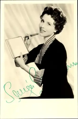 Foto Ak Schauspielerin Sonja Ziemann, Portrait, Autogramm
