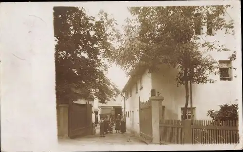 Foto Ak Dresden Weißer Hirsch, Ortsansicht, Wohnhaus, Tor