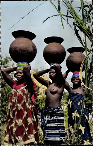 Ak L'Afrique en Couleurs, Porteuses d'eau, barbusige Wasserträgerin