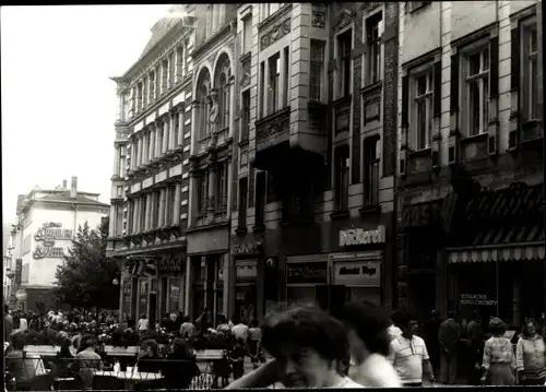 Foto Ak Halle an der Saale, Boulevard, ehem. Leipziger Straße, Nähe der Mokkastube, 1979