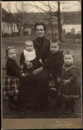 Foto Portrait Frau mit Kindern