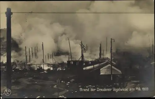 Ak Dresden Zentrum, Brand der Vogelwiese 2.8.1909, Feuer, Ruinen