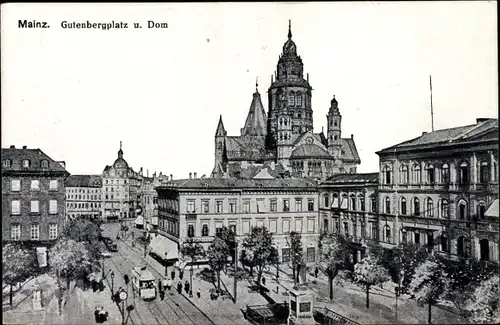 Ak Mainz am Rhein, Gutenbergplatz, Dom, Straßenbahn, Straßenszene