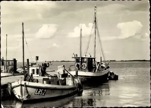 Ak Lassan in Vorpommern, Hafen, Boote