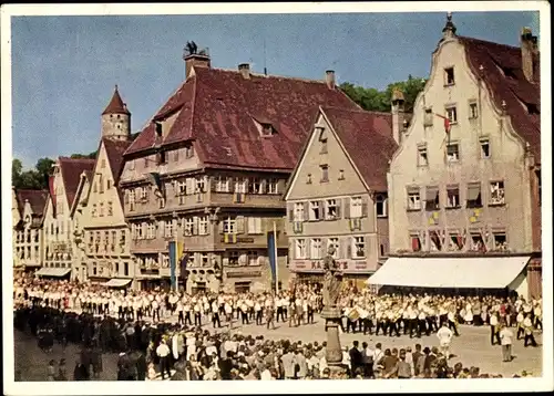 Ak Biberach im Schwarzwald Baden, Schützenfest, Festzug auf dem Marktplatz, Besucher