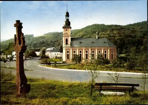 Ak Springiersbach Bengel an der Mosel, Karmelitenkirche, Außenansicht, Feldkreuz von 1860