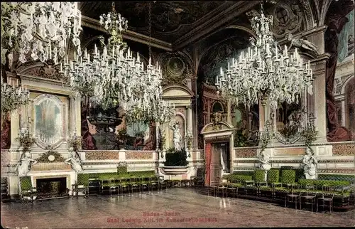 Ak Baden Baden am Schwarzwald, Saal Ludwig XIII im Konversationshaus, Kronleuchter, Statue