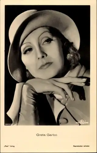Ak Schauspielerin Greta Garbo, Portrait, Hut, Ross
