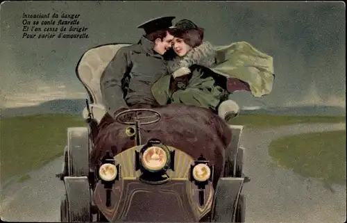 Präge Ak Liebspaar fährt Auto