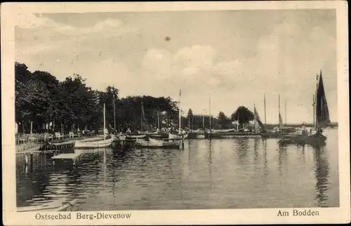 Ak Dziwnów Berg Dievenow in Pommern, Am Bodden