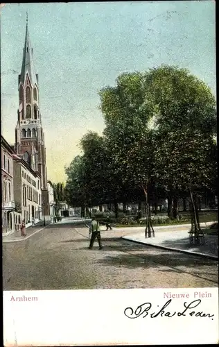 Ak Arnhem Gelderland Niederlande, Nieuwe Plein, Straßenpartie, Kirchturm