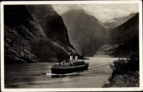 Ak Norwegen, MS Monte Olivia im Naerofjord