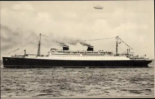 Ak United States Lines, Dampfschiff S.S. Manhattan, Zeppelin