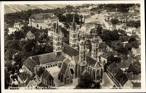 Ak Naumburg an der Saale, Fliegeraufnahme, Blick auf den Dom, Oberlandesgericht