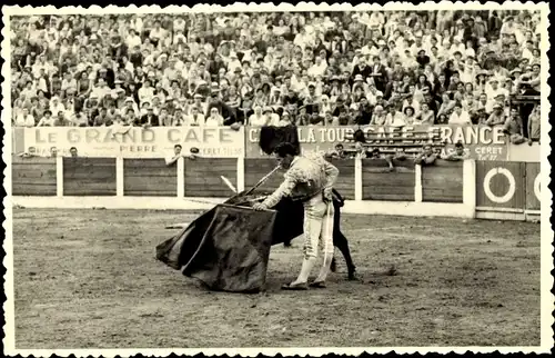 Foto Stierkampf, Stierkämpfer Cesar Giron