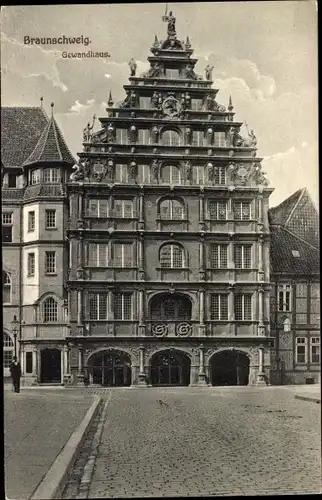 Ak Braunschweig in Niedersachsen, Gewandhaus, Frontansicht