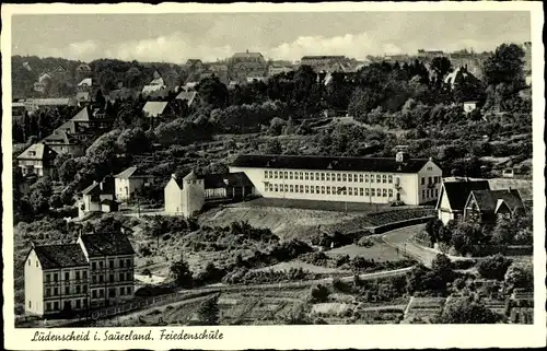 Ak Lüdenscheid im Märkischen Kreis, Friedenschule, Panorama vom Ort