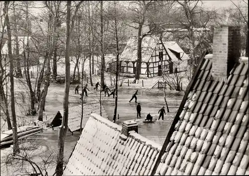 Ak Fischerhude Ottersberg in Niedersachsen, Winter auf der Wümme, Schnee, Schlittschuhfahrer