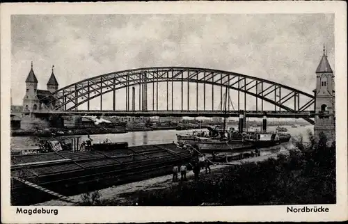 Ak Magdeburg in Sachsen Anhalt, Nordbrücke, Lastkähne