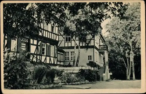 Ak Suhl in Thüringen, Blick auf den Aschenhof, Fachwerkgebäude, Straßenansicht