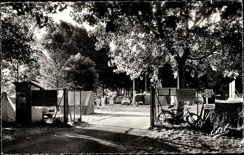 Ak Dijon Côte d'Or, L'Entrée du Camping