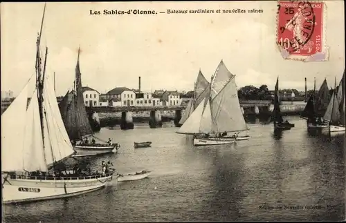 Ak Les Sables d'Olonne Vendée, Bateaux sardiniers et nouvelles usines