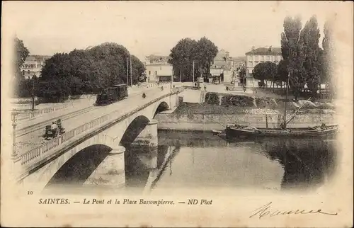 Ak Saintes Charente-Maritime, Le Pont et la Place Bassompierre