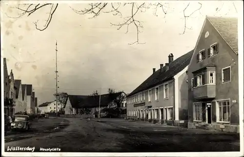 Ak Wallersdorf in Niederbayern, Hauptplatz, Maibaum