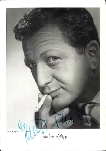 Ak Schauspieler Gunther Philipp, Portrait, Autogramm, Zigarette
