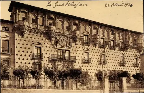 Ak Guadalajara Kastilien La Mancha Spanien, Palacio del Infantado
