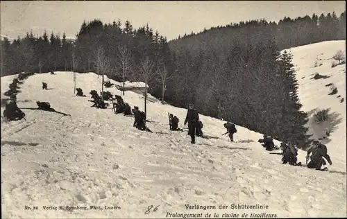 Ak Schweizer Armee, Gebirgstruppen im Winter, Verlängern der Schützenlinie, chaine de tirailleurs