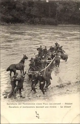 Ak Schweizer Armee, Kavallerie mit Pontonieren einen Fluss passierend, Cavaliers et pontonniers