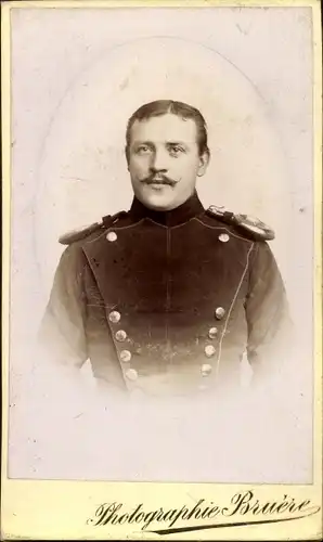 CdV Deutscher Soldat in Uniform, Portrait, Epauletten