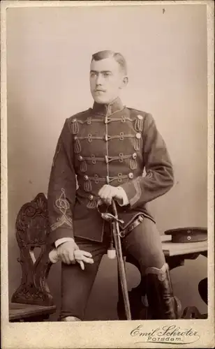 CdV Deutscher Soldat in Uniform, 2. Esc. Leib Husaren, Portrait, 1901