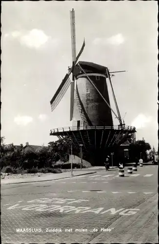 Ak Maassluis Südholland, Zuiddijk met molen de Hoop