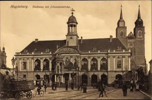 Ak Magdeburg an der Elbe, Rathaus mit Johanniskirche, Straßenbahn