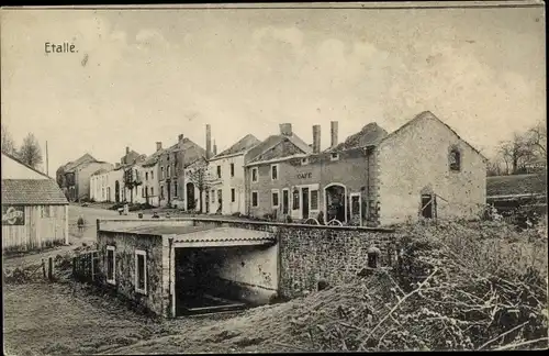 Ak Étalle Wallonien Luxemburg, Straßenansicht, Ruinen